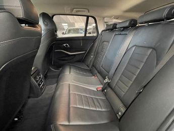 BMW 3 SERIES 3.0 330d Sport Touring 5dr Diesel Auto xDrive Euro 6 (s/s) (265 