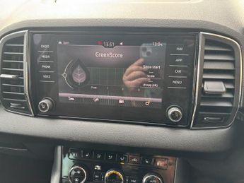 SKODA KAROQ 2.0 TDI SE L SUV 5dr Diesel DSG 4WD Euro 6 (s/s) (150 ps)