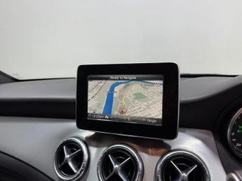 MERCEDES-BENZ CLA 2.1 CLA200d AMG Line Shooting Brake 5dr Diesel 7G-DCT Euro 6 (s/