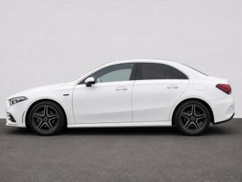 MERCEDES-BENZ A-CLASS 1.3 A250e 15.6kWh AMG Line (Executive) Saloon 4dr Petrol Plug-in