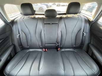 MG MG5 61.1kWh Exclusive Long Range Estate 5dr Electric Auto (156 ps)