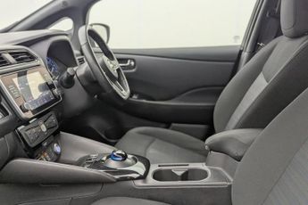 NISSAN LEAF 39kWh N-Connecta Hatchback 5dr Electric Auto (150 ps)
