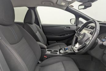 NISSAN LEAF 39kWh N-Connecta Hatchback 5dr Electric Auto (150 ps)