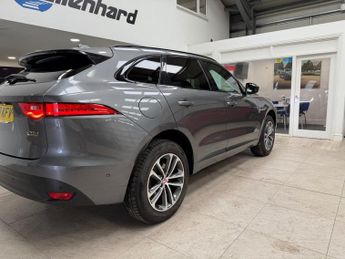 JAGUAR F-PACE 2.0 D180 R-Sport SUV 5dr Diesel Auto AWD Euro 6 (s/s) (180 ps)