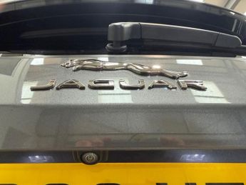 JAGUAR F-PACE 2.0 D180 R-Sport SUV 5dr Diesel Auto AWD Euro 6 (s/s) (180 ps)
