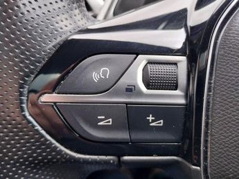 PEUGEOT 3008 1.5 BlueHDi GT Line Premium SUV 5dr Diesel EAT Euro 6 (s/s) (130