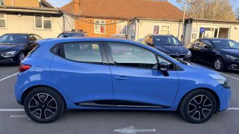 RENAULT CLIO 1.2 16V Dynamique MediaNav Hatchback 5dr Petrol Manual Euro 5 (7