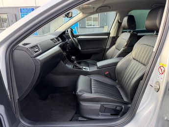 SKODA SUPERB 1.4 TSi iV 13kWh SE Technology Hatchback 5dr Petrol Plug-in Hybr