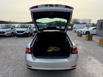 SKODA SUPERB 1.4 TSi iV 13kWh SE Technology Hatchback 5dr Petrol Plug-in Hybr