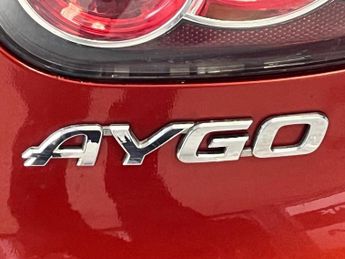 TOYOTA AYGO 1.0 VVT-i Fire Hatchback 5dr Petrol MultiMode Euro 5 (a/c) (67 p