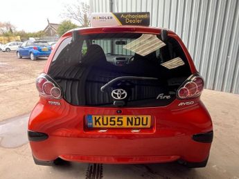 TOYOTA AYGO 1.0 VVT-i Fire Hatchback 5dr Petrol MultiMode Euro 5 (a/c) (67 p