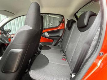 TOYOTA AYGO 1.0 VVT-i Fire Hatchback 5dr Petrol MultiMode Euro 5 (a/c) (67 p