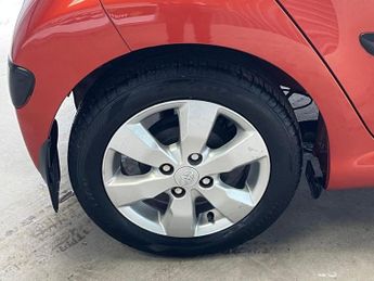 TOYOTA AYGO 1.0 VVT-i Fire Hatchback 5dr Petrol MultiMode Euro 5 (a/c) (67 p