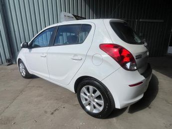 HYUNDAI I20 1.4 Active Hatchback 5dr Petrol Auto Euro 5 (100 ps)