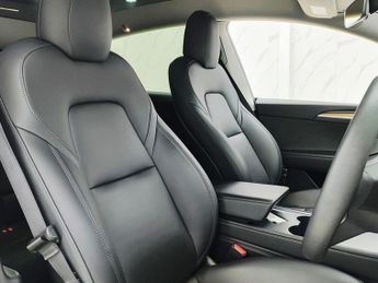 TESLA MODEL Y (Dual Motor) Long Range SUV 5dr Electric Auto 4WDE (384 bhp)