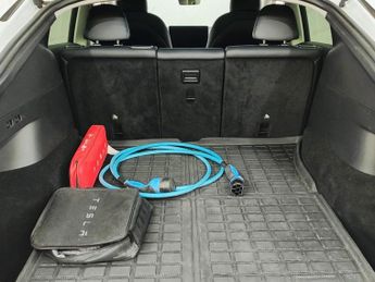 TESLA MODEL Y (Dual Motor) Long Range SUV 5dr Electric Auto 4WDE (384 bhp)