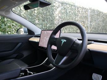 TESLA Model 3 (Dual Motor) Performance Saloon 4dr Electric Auto 4WDE (Performa