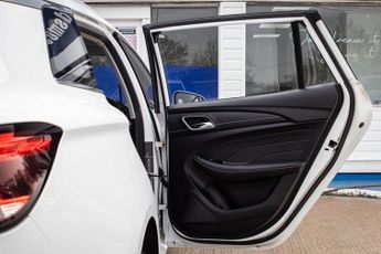 MG 1100 61.1kWh Exclusive Long Range Estate 5dr Electric Auto (156 ps)