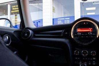 MINI HATCH 2.0 Cooper SD Hatchback 3dr Diesel Auto Euro 6 (s/s) (170 ps)