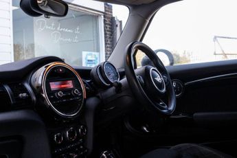 MINI HATCH 2.0 Cooper SD Hatchback 3dr Diesel Auto Euro 6 (s/s) (170 ps)