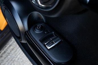 MINI HATCH 2.0 Cooper SD Hatchback 3dr Diesel Auto Euro 6 (s/s) (170 ps)