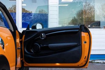 MINI HATCH 2.0 Cooper SD Hatchback 3dr Diesel Auto Euro 6 (s/s) (170 ps)