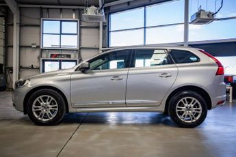 VOLVO XC60 2.4 D4 SE Lux Nav SUV 5dr Diesel Geartronic AWD Euro 5 (181 ps)