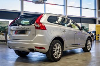 VOLVO XC60 2.4 D4 SE Lux Nav SUV 5dr Diesel Geartronic AWD Euro 5 (181 ps)