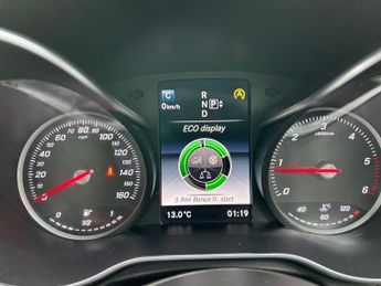 MERCEDES-BENZ C-CLASS 2.1 C220 BlueTEC AMG Line (Premium) Saloon 4dr Diesel G-Tronic+ 