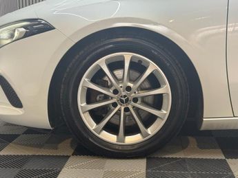 MERCEDES-BENZ A-CLASS 1.3 A200 Sport Hatchback 5dr Petrol 7G-DCT Euro 6 (s/s) (163 ps)