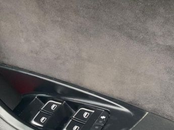 AUDI A6 AVANT 2.0 TDI ultra S line Estate 5dr Diesel S Tronic Euro 6 (s/s) (19
