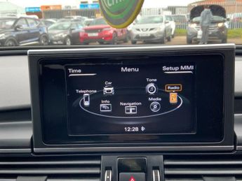 AUDI A6 AVANT 2.0 TDI ultra S line Estate 5dr Diesel S Tronic Euro 6 (s/s) (19