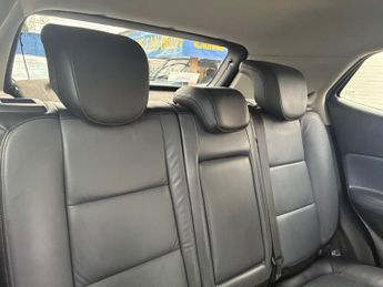 VAUXHALL MOKKA 1.6 CDTi SE SUV 5dr Diesel Manual 4WD Euro 6 (s/s) (136 ps)