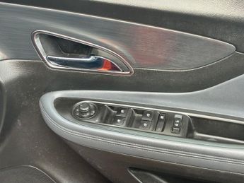 VAUXHALL MOKKA 1.6 CDTi SE SUV 5dr Diesel Manual 4WD Euro 6 (s/s) (136 ps)