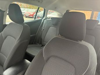 FORD FOCUS 1.0T EcoBoost Titanium Estate 5dr Petrol Auto Euro 6 (s/s) (125 