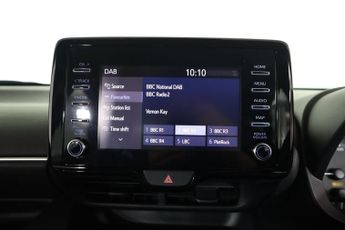 TOYOTA YARIS 1.5 VVT-h Icon Hatchback 5dr Petrol Hybrid E-CVT Euro 6 (s/s) (1