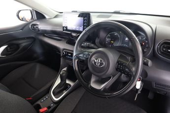 TOYOTA YARIS 1.5 VVT-h Icon Hatchback 5dr Petrol Hybrid E-CVT Euro 6 (s/s) (1
