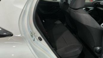 TOYOTA YARIS 1.5 VVT-h Icon Hatchback 5dr Petrol Hybrid E-CVT Euro 6 (s/s) (1
