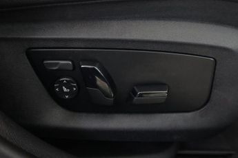 BMW 5 SERIES 2.0 520d MHT M Sport Saloon 4dr Diesel Hybrid Steptronic Euro 6 