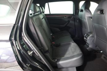 SKODA KODIAQ 1.5 TSI ACT SportLine SUV 5dr Petrol DSG Euro 6 (s/s) (7 Seat) (