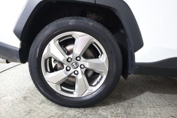 TOYOTA RAV4 2.5 VVT-h GPF Design SUV 5dr Petrol Hybrid CVT Euro 6 (s/s) (218