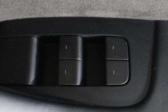 TESLA MODEL Y (Dual Motor) Performance SUV 5dr Electric Auto 4WDE (426 bhp)