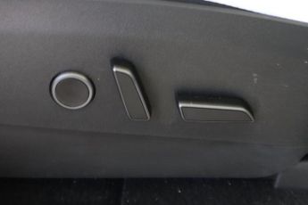 TESLA MODEL Y (Dual Motor) Performance SUV 5dr Electric Auto 4WDE (426 bhp)