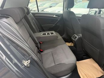 VOLKSWAGEN GOLF 1.6 TDI SE Nav Hatchback 5dr Diesel DSG Euro 6 (s/s) (115 ps)