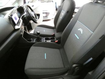 FORD GRAND TOURNEO CONNECT 2.0 EcoBlue Active MPV 5dr Diesel Manual Euro 6 (s/s) (122 ps)