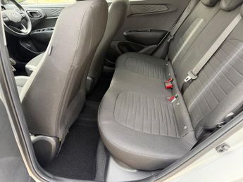 HYUNDAI I10 1.0 Premium Hatchback 5dr Petrol Auto 