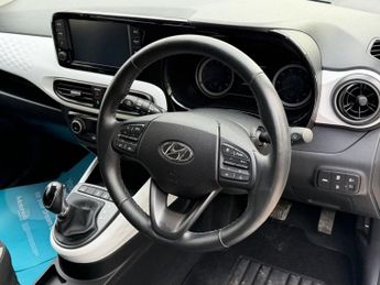 HYUNDAI I10 1.0 Premium Hatchback 5dr Petrol Auto 