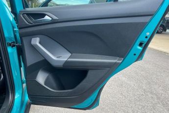 VOLKSWAGEN T-CROSS 1.5 TSI EVO R-Line SUV 5dr Petrol DSG Euro 6 (s/s) (150 ps) Fron