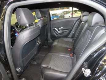 MERCEDES-BENZ A-CLASS 1.3 A180 Sport (Executive) Hatchback 5dr Petrol 7G-DCT Euro 6 (s