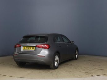 MERCEDES-BENZ A-CLASS 1.3 A180 SE Hatchback 5dr Petrol 7G-DCT Euro 6 (s/s) (136 ps)